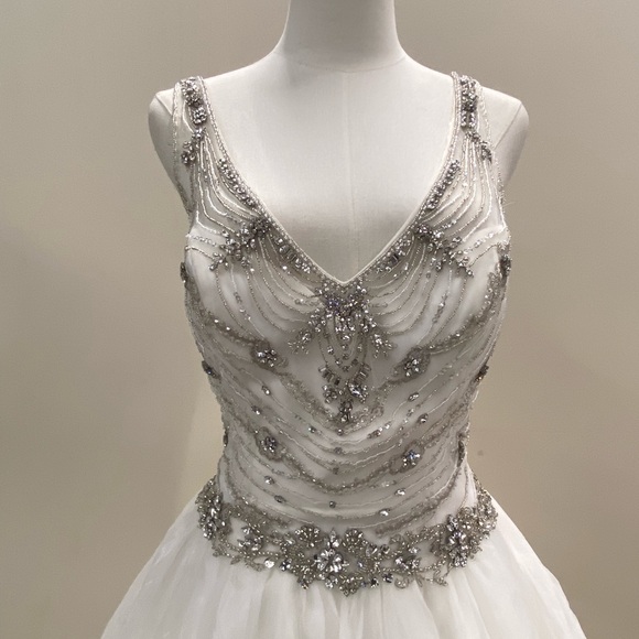 Stunning White and Silver Wedding Dress - Picture 2 of 5